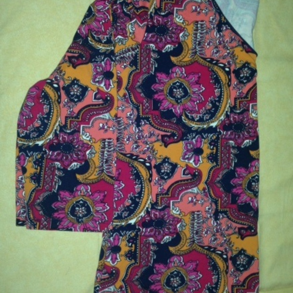 Top - Mustard with abstract colors